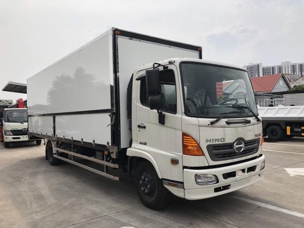 hino-6-tan-thung-canh-doi