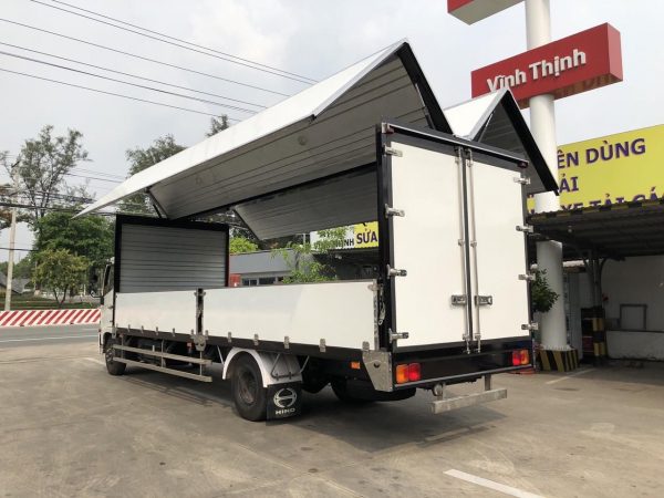 hino-6-tan-thung-kin-composite