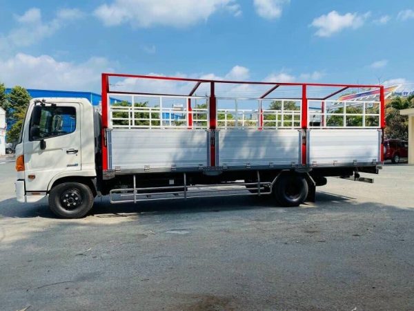 xe-tai-hino-thung-keo-da-lat