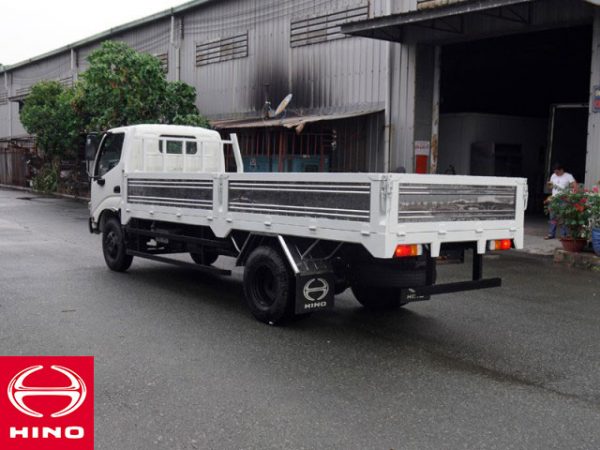 xe-tai-hino-xzu730-thung-lung-4