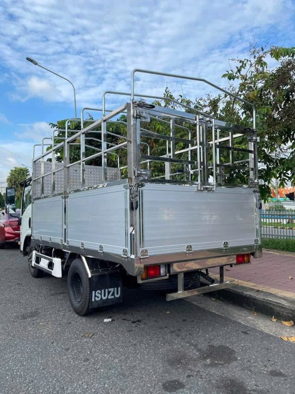 Xe-tai-isuzu-QKR-230