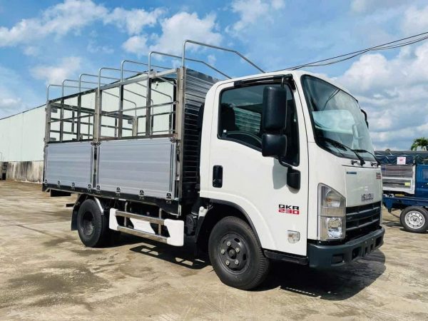 Xe-tai-isuzu-QKR-230