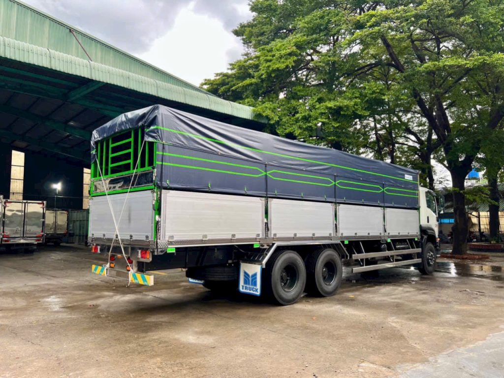 Xe-tai-isuzu-fvm-1500