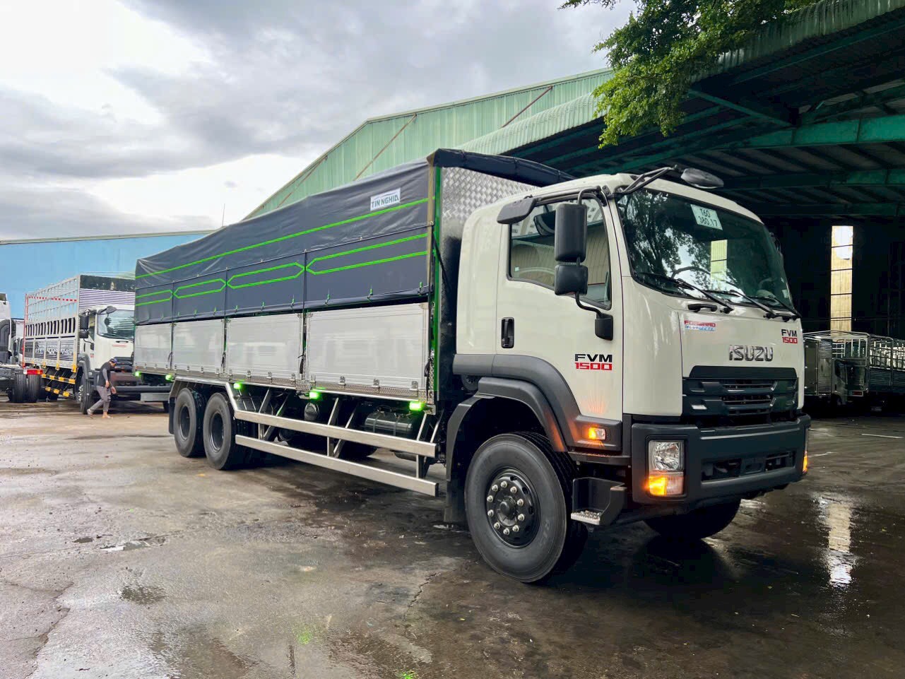 Xe-tai-isuzu-fvm-1500