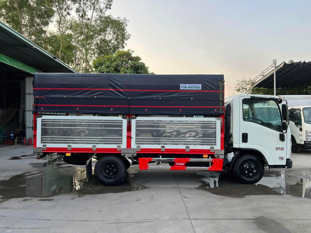 xe-tai-isuzu-QKR-270