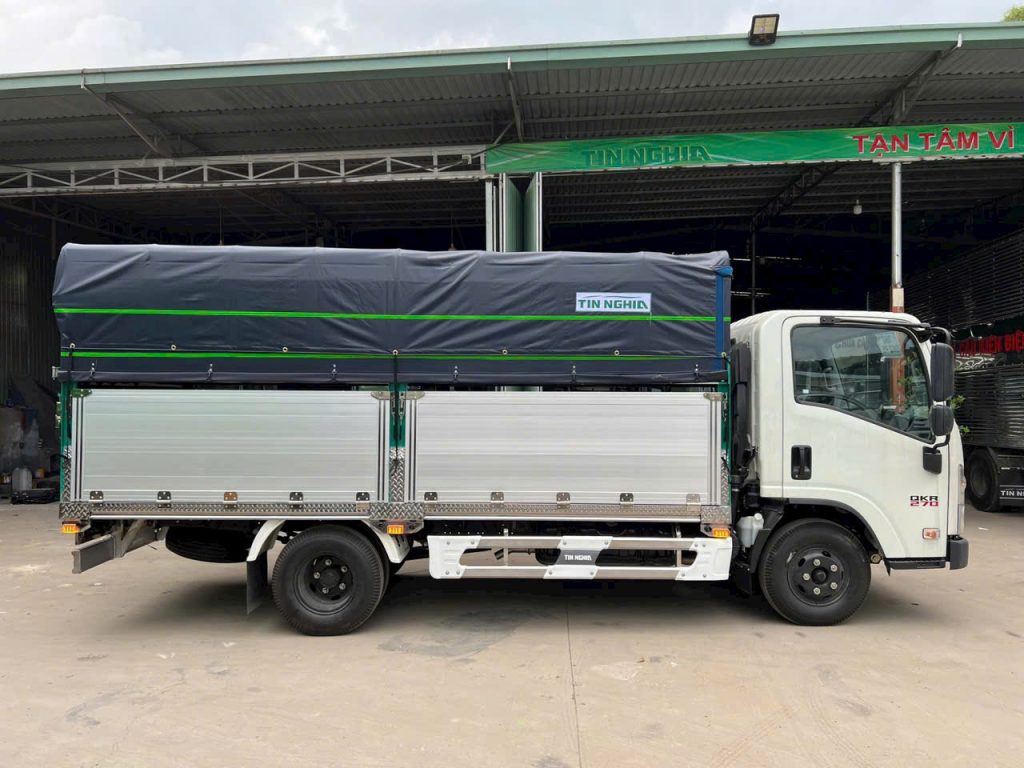 xe-tai-isuzu-QKR-270