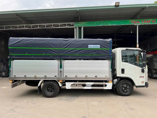 xe-tai-isuzu-QKR-270