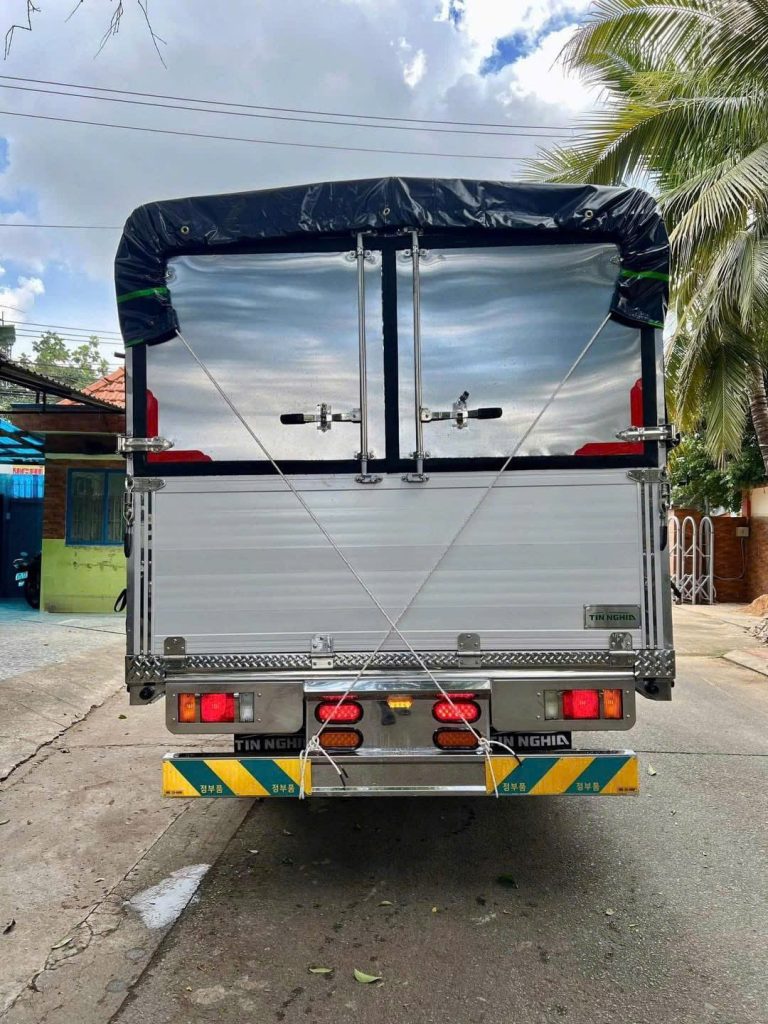 xe-tai-isuzu-frr-650