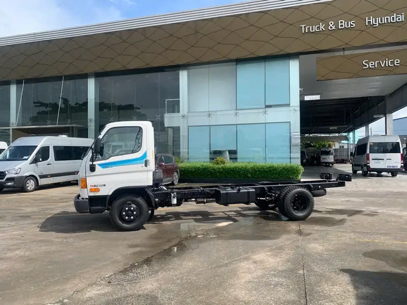 Hyundai-Mighty-W750L-E5