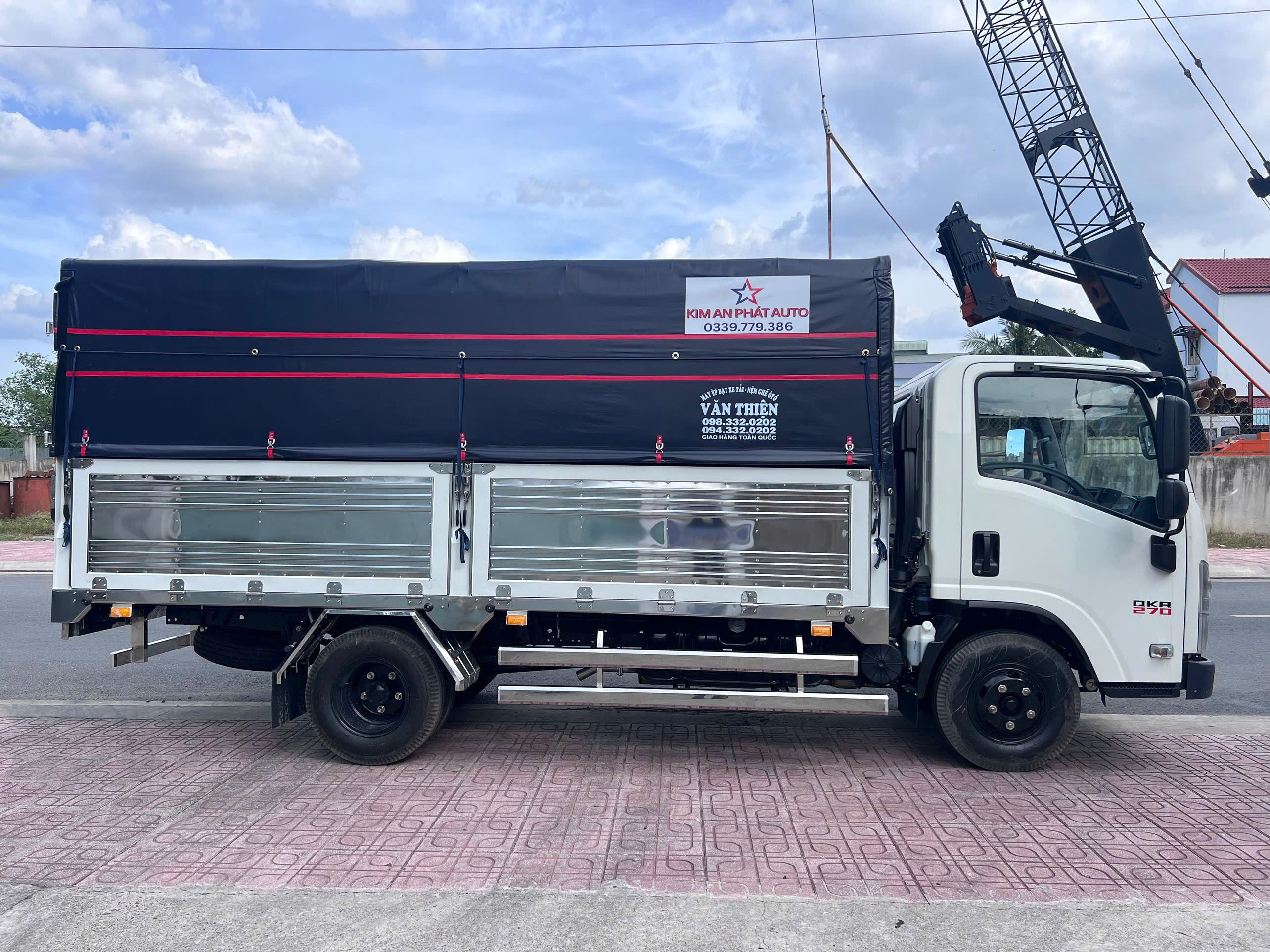 Xe-tai-Isuzu-QKR-270-moi