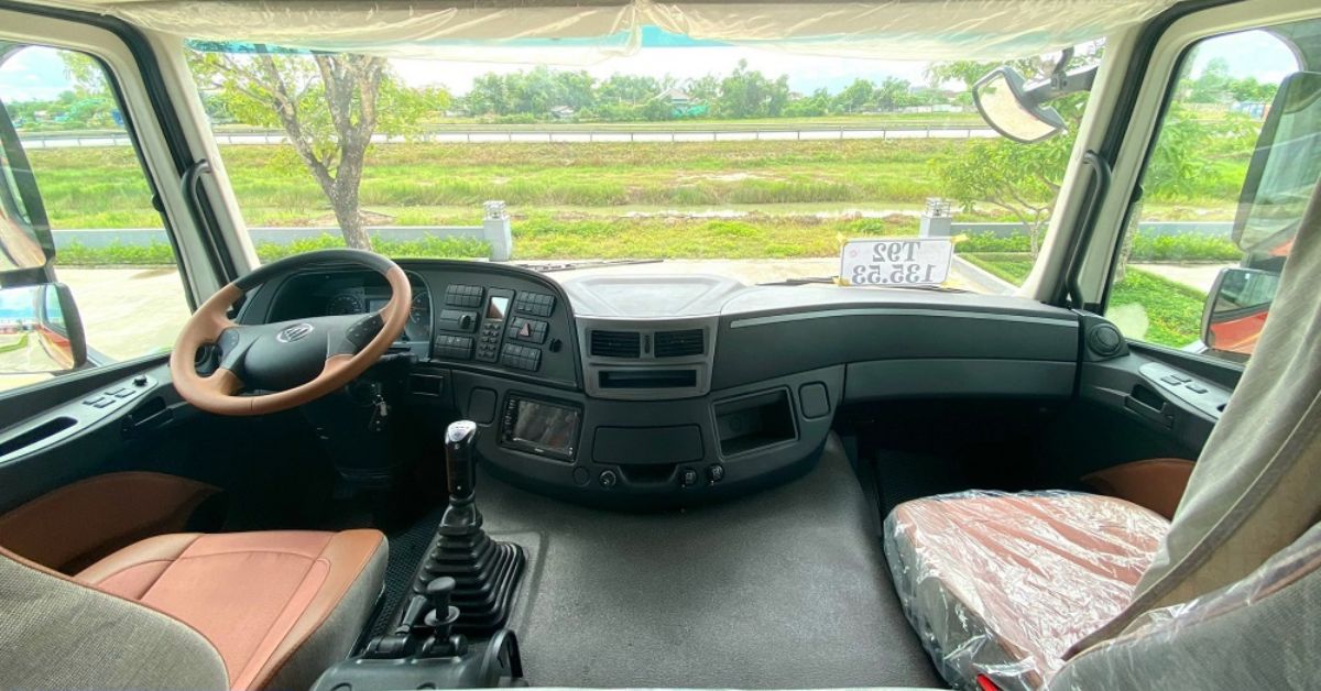Nội thất Foton Đầu Kéo Auman FV270
