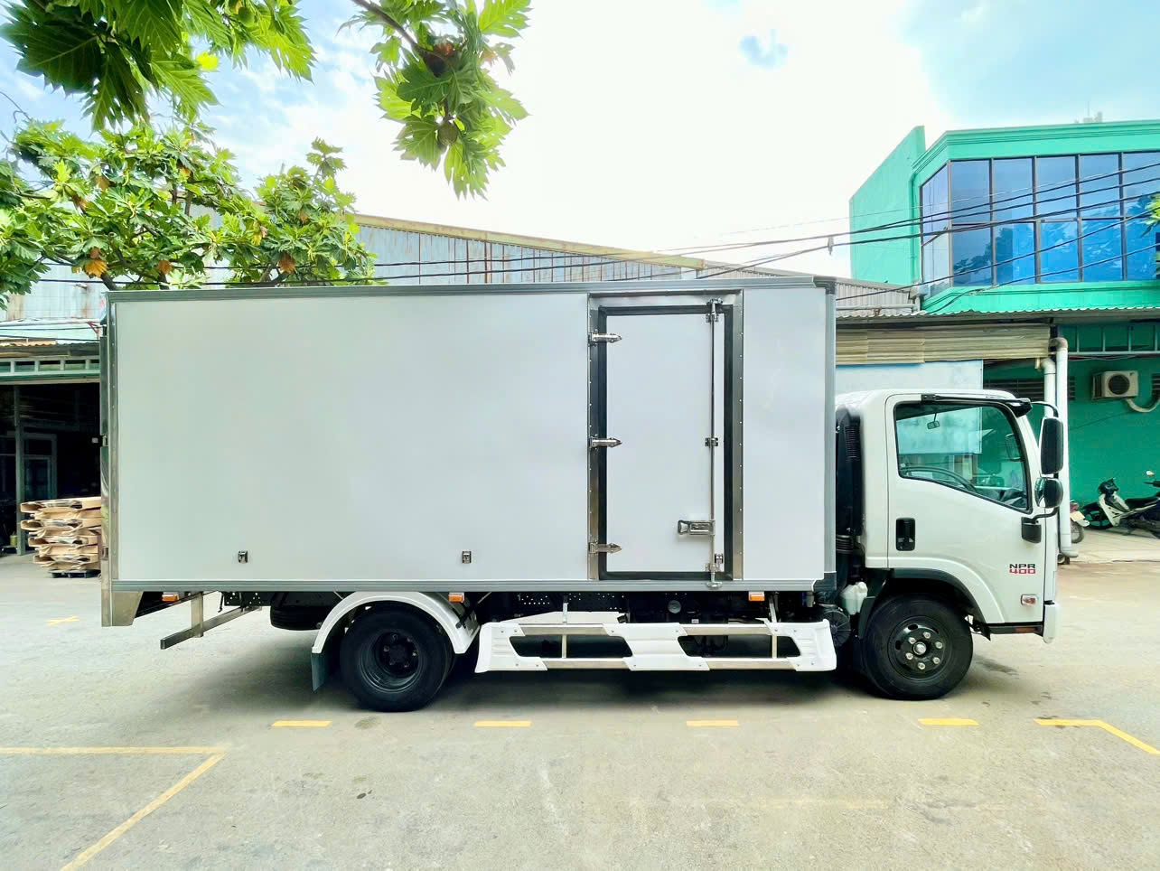 isuzu npr400 thùng composite - kim an phát auto